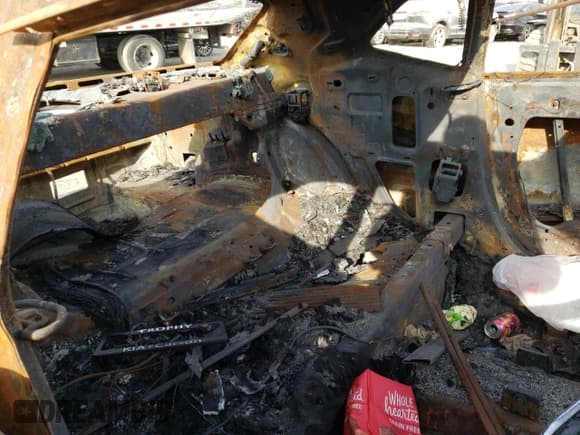 ✅ 2016 Dodge Challenger R/T Plus • VIN: 2C3CDZBT0GH354141 • Lot: 86332314. Listed on Copart with Not provided. Free auction sales archive from the USA and detailed vehicle history report at DreamBid. Image 11.