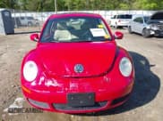 ✅ 2010 Volkswagen Beetle • VIN: 3VWRW3AG4AM013400 • Lot: 42009609. Wystawiony na IAAI z przebiegiem 50 409 mil. Bezpłatny archiwum sprzedaży aukcyjnych z USA i szczegółowy raport historii pojazdu na DreamBid. Zdjęcie 12.