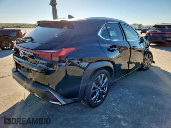 ✅ 2019 Lexus UX 200 F Sport • VIN: JTHY3JBH5K2007924 • Lot: 90074935. Listed on Copart with 81,827 mi. Free auction sales archive from the USA and detailed vehicle history report at DreamBid. Image 3.