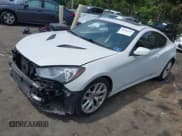 ✅ 2013 Hyundai Genesis Coupe Premium • VIN: KMHHT6KD1DU090069 • Lot: 42094630. Wystawiony na IAAI z przebiegiem 86 294 mil. Bezpłatny archiwum sprzedaży aukcyjnych z USA i szczegółowy raport historii pojazdu na DreamBid. Zdjęcie 2.