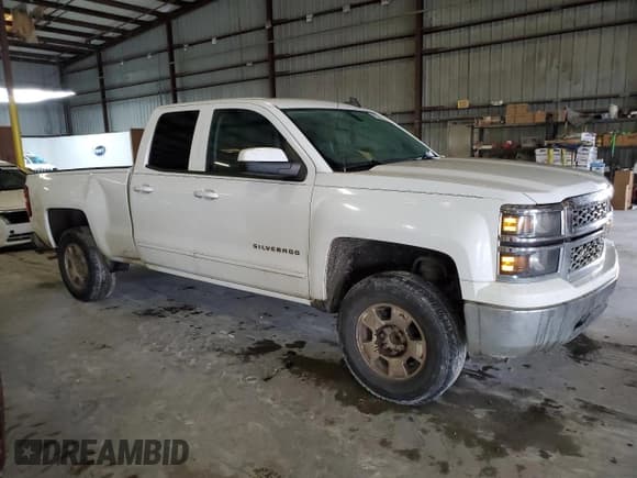 ✅ 2015 Chevrolet Silverado 1500 LT • VIN: 1GCRCREC0FZ435952 • Лот: 66326574. Опубликован ранее на Copart с пробегом 180 623 миль. Бесплатный доступ к архиву аукционных продаж из США и подробный отчёт об истории автомобиля на DreamBid. Изображение 4.