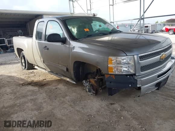 2013 Chevrolet Silverado 1500 LT with VIN 1GCRCSEA6DZ236990, listed as a IAAI auction lot 42506412 with Not provided miles and . Bid and sale history available at DreamBid. Image 1.