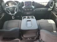 ✅ 2020 Chevrolet Silverado 1500 LT • VIN: 3GCPWCED8LG180676 • Lot: 69252074. Wystawiony na Copart z przebiegiem 9 752 mil. Bezpłatny archiwum sprzedaży aukcyjnych z USA i szczegółowy raport historii pojazdu na DreamBid. Zdjęcie 8.