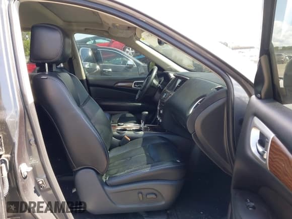 ✅ 2019 Nissan Pathfinder SL • VIN: 5N1DR2MM4KC629290 • Лот: 42951332. Опубликован ранее на IAAI с пробегом 53 953 миль. Бесплатный доступ к архиву аукционных продаж из США и подробный отчёт об истории автомобиля на DreamBid. Изображение 5.