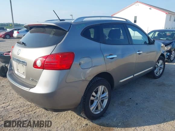 ✅ 2013 Nissan Rogue S • VIN: JN8AS5MV9DW620564 • Lot: 42833325. Listed on IAAI with 122,810 mi. Free auction sales archive from the USA and detailed vehicle history report at DreamBid. Image 4.