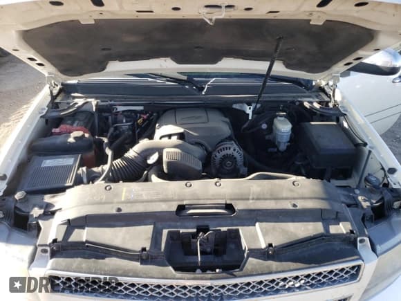 ✅ 2008 Chevrolet Suburban 2LT • VIN: 1GNFK16368R195144 • Lot: 74033334. Wystawiony na Copart z przebiegiem 177 462 mil. Bezpłatny archiwum sprzedaży aukcyjnych z USA i szczegółowy raport historii pojazdu na DreamBid. Zdjęcie 12.