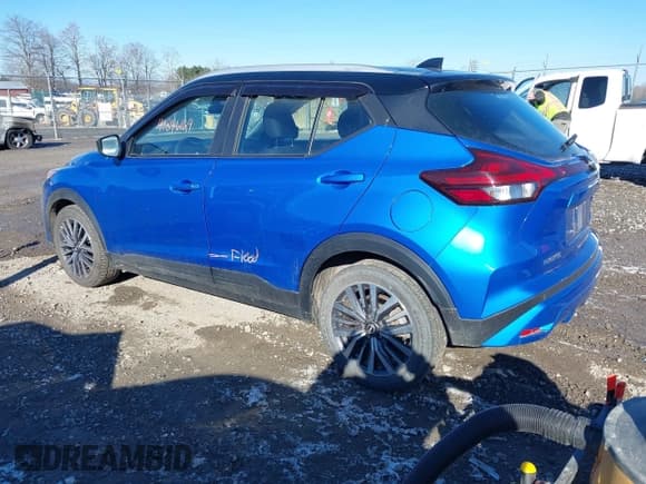 ✅ 2023 Nissan Kicks SV • VIN: 3N1CP5CV6PL467159 • Лот: 41846169. Опубликован ранее на IAAI с пробегом 32 980 миль. Бесплатный доступ к архиву аукционных продаж из США и подробный отчёт об истории автомобиля на DreamBid. Изображение 3.