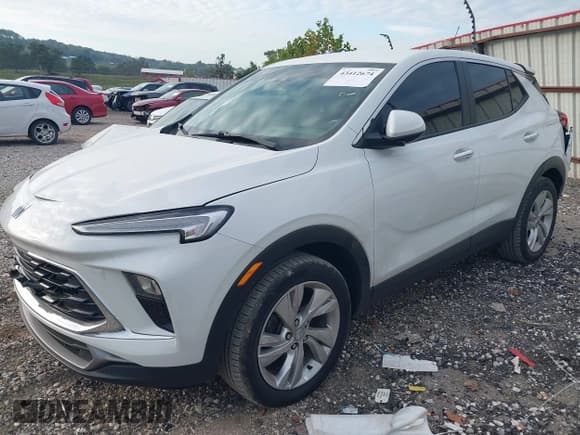 ✅ 2024 Buick Encore GX Preferred • VIN: KL4AMBS24RB032836 • Lot: 43412674. Wystawiony na IAAI z przebiegiem 22 718 mil. Bezpłatny archiwum sprzedaży aukcyjnych z USA i szczegółowy raport historii pojazdu na DreamBid. Zdjęcie 2.