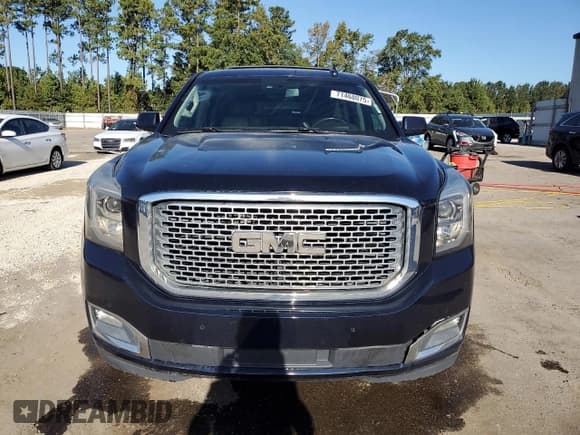 ✅ 2017 GMC Yukon Denali • VIN: 1GKS1CKJ9HR294989 • Lot: 71468075. Listed on Copart with 77,418 mi. Free auction sales archive from the USA and detailed vehicle history report at DreamBid. Image 5.