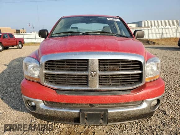 2006 Dodge 1500 SLT z VIN 1D7HU18206S512332, wystawiony jako Copart lot #80126355 z przebiegiem 155 881 mil mil oraz Szkoda całkowita • Salvage title. Historia ofert i sprzedaży dostępna na DreamBid. Obrazek 5.