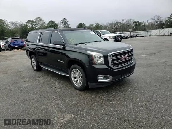 ✅ 2016 GMC Yukon XL SLE • VIN: 1GKS1FKCXGR479666 • Lot: 46640135. Wystawiony na Copart z przebiegiem 106 345 mil. Bezpłatny archiwum sprzedaży aukcyjnych z USA i szczegółowy raport historii pojazdu na DreamBid. Zdjęcie 12.