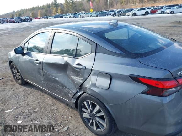 ✅ 2021 Nissan Versa SV • VIN: 3N1CN8EV9ML886249 • Lot: 41340890. Listed on IAAI with 85,931 mi. Free auction sales archive from the USA and detailed vehicle history report at DreamBid. Image 6.