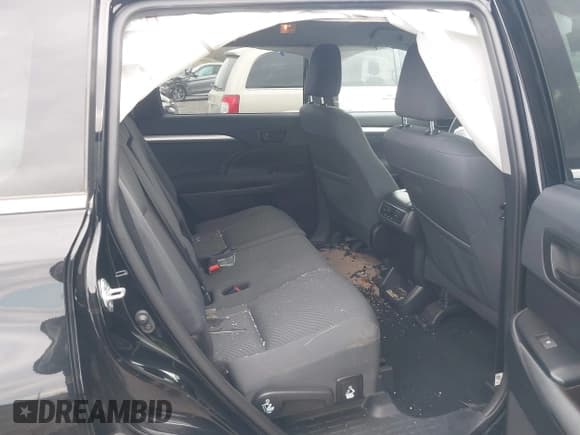 ✅ 2019 Toyota Highlander Hybrid LE • VIN: 5TDBGRFH1KS077644 • Лот: 43637310. Опубликован ранее на IAAI с пробегом 99 916 миль. Бесплатный доступ к архиву аукционных продаж из США и подробный отчёт об истории автомобиля на DreamBid. Изображение 8.