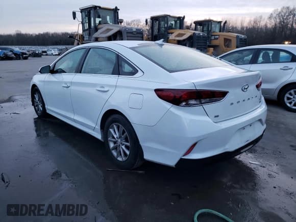 ✅ 2018 Hyundai Sonata SE • VIN: 5NPE24AFXJH647228 • Лот: 70587472. Опубликован ранее на Copart с пробегом 41 416 миль. Бесплатный доступ к архиву аукционных продаж из США и подробный отчёт об истории автомобиля на DreamBid. Изображение 2.