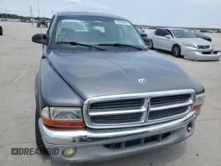✅ 2004 Dodge Dakota SLT • VIN: 1D7HL48N54S509356 • Lot: 62304945. Wystawiony na Copart z przebiegiem 178 453 mil. Bezpłatny archiwum sprzedaży aukcyjnych z USA i szczegółowy raport historii pojazdu na DreamBid. Zdjęcie 5.