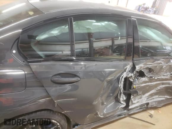 ✅ 2024 BMW 3 Series M340i xDrive • VIN: 3MW49FF07R8E07606 • Lot: 43649495. Wystawiony na Copart z przebiegiem Nie podano. Bezpłatny archiwum sprzedaży aukcyjnych z USA i szczegółowy raport historii pojazdu na DreamBid. Zdjęcie 10.