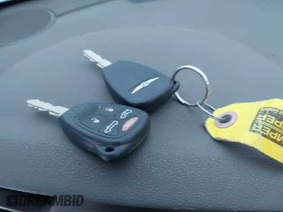 ✅ 2008 Chrysler Sebring Touring • VIN: 1C3LC55R08N639653 • Lot: 43811512. Wystawiony na IAAI z przebiegiem 205 463 mil. Bezpłatny archiwum sprzedaży aukcyjnych z USA i szczegółowy raport historii pojazdu na DreamBid. Zdjęcie 11.