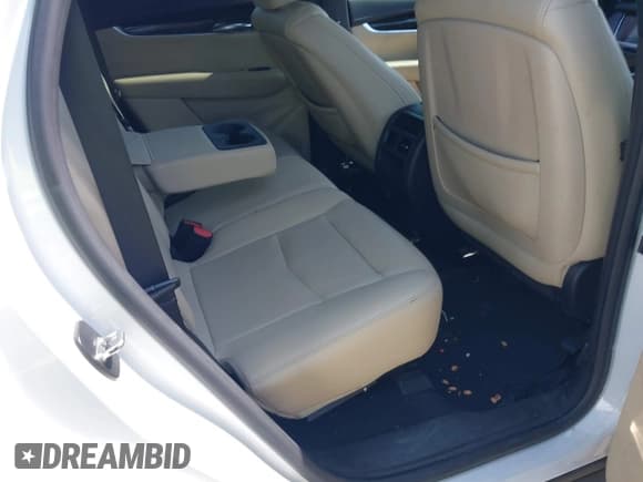 ✅ 2017 Cadillac XT5 FWD • VIN: 1GYKNARS0HZ234063 • Лот: 42218234. Опубликован ранее на IAAI с пробегом 121 518 миль. Бесплатный доступ к архиву аукционных продаж из США и подробный отчёт об истории автомобиля на DreamBid. Изображение 8.