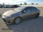 ✅ 2017 Toyota Corolla L • VIN: 5YFBURHE3HP737728 • Лот: 90896085. Опубликован ранее на Copart с пробегом 92 693 миль. Бесплатный доступ к архиву аукционных продаж из США и подробный отчёт об истории автомобиля на DreamBid. Изображение 1.