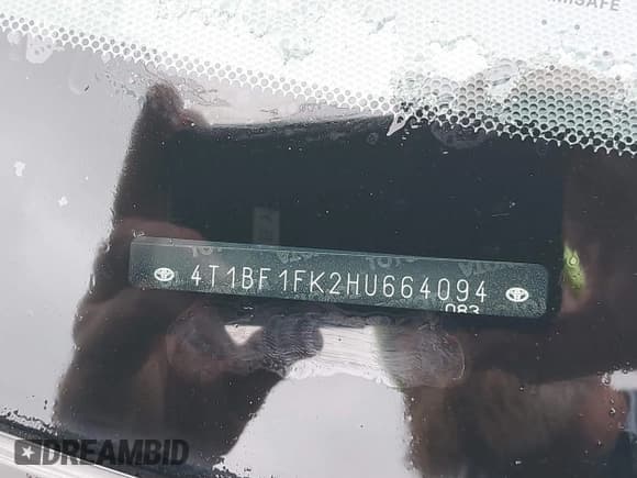 ✅ 2017 Toyota Camry LE • VIN: 4T1BF1FK2HU664094 • Lot: 43585378. Listed on IAAI with 257,231 mi. Free auction sales archive from the USA and detailed vehicle history report at DreamBid. Image 17.