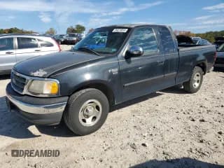 ✅ 2001 Ford F-150 XL • VIN: 1FTRX17W01NA50386 • Lot: 84619055. Listed on Copart with Not provided. Free auction sales archive from the USA and detailed vehicle history report at DreamBid. Image 1.