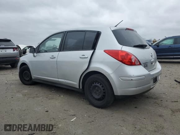 ✅ 2011 Nissan Versa S • VIN: 3N1BC1CP0BL361669 • Lot: 90198205. Listed on Copart with 149,172 mi. Free auction sales archive from the USA and detailed vehicle history report at DreamBid. Image 2.
