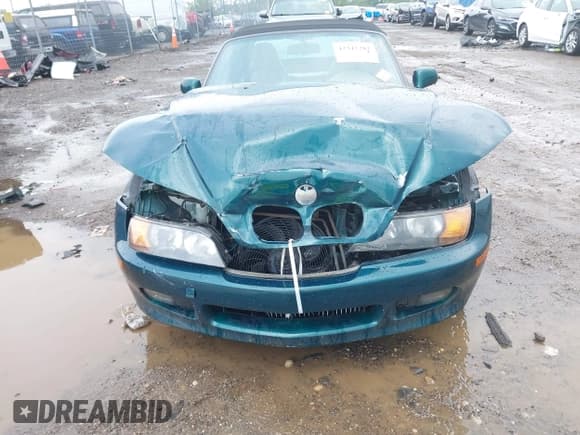 ✅ 1996 BMW 3 Series Z3 1.9 • VIN: 4USCH7327TLB68648 • Lot: 42342282. Listed on IAAI with 105,848 mi. Free auction sales archive from the USA and detailed vehicle history report at DreamBid. Image 6.