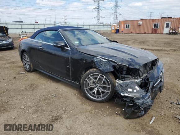 ✅ 2023 Mercedes-Benz E 450 • VIN: W1K1K5KBXPF203582 • Lot: 52626645. Wystawiony na Copart z przebiegiem 10 819 mil. Bezpłatny archiwum sprzedaży aukcyjnych z USA i szczegółowy raport historii pojazdu na DreamBid. Zdjęcie 4.