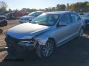 ✅ 2011 Volkswagen Jetta SE • VIN: 3VWDZ7AJ7BM338130 • Lot: 43453004. Wystawiony na IAAI z przebiegiem 53 084 mil. Bezpłatny archiwum sprzedaży aukcyjnych z USA i szczegółowy raport historii pojazdu na DreamBid. Zdjęcie 18.