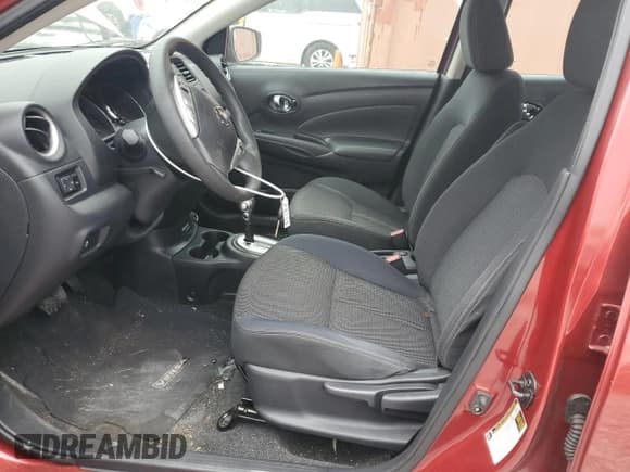 ✅ 2017 Nissan Versa S • VIN: 3N1CN7AP0HL815805 • Lot: 93568145. Wystawiony na Copart z przebiegiem 128 861 mil. Bezpłatny archiwum sprzedaży aukcyjnych z USA i szczegółowy raport historii pojazdu na DreamBid. Zdjęcie 7.