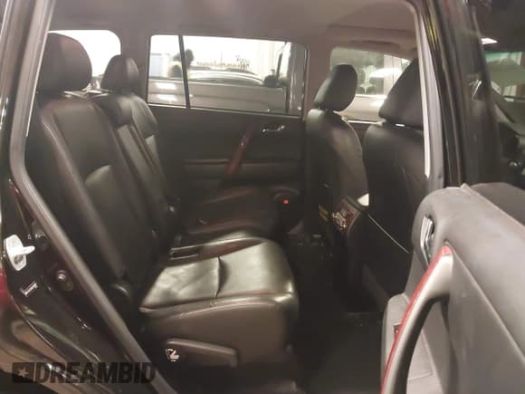 ✅ 2012 Toyota Highlander Limited • VIN: JTEDC3EH8C2009090 • Lot: 41224910. Listed on IAAI with 176,460 mi. Free auction sales archive from the USA and detailed vehicle history report at DreamBid. Image 8.