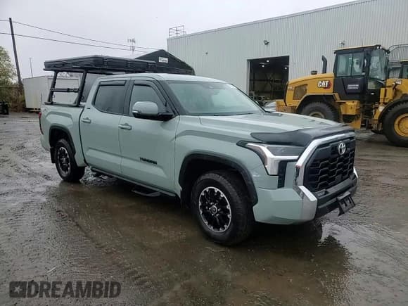✅ 2024 Toyota Tundra SR5 • VIN: 5TFLA5DBXRX228269 • Lot: 90706695. Wystawiony na Copart z przebiegiem 30 461 mil. Bezpłatny archiwum sprzedaży aukcyjnych z USA i szczegółowy raport historii pojazdu na DreamBid. Zdjęcie 13.