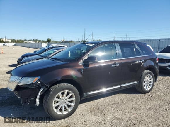 ✅ 2013 Lincoln MKX • VIN: 2LMDJ6JK9DBL17300 • Lot: 85756695. Listed on Copart with 178,745 mi. Free auction sales archive from the USA and detailed vehicle history report at DreamBid. Image 1.