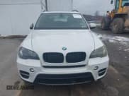 ✅ 2011 BMW X5 35i • VIN: 5UXZV4C50BL400650 • Лот: 43828396. Опубликован ранее на IAAI с пробегом 166 102 миль. Бесплатный доступ к архиву аукционных продаж из США и подробный отчёт об истории автомобиля на DreamBid. Изображение 6.