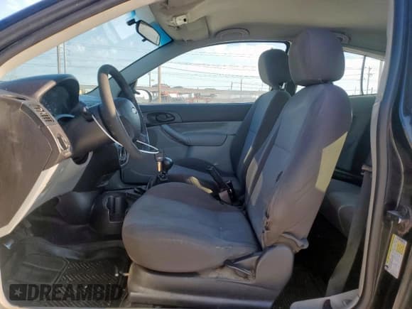 ✅ 2007 Ford Focus S • VIN: 1FAFP31N37W242067 • Lot: 71487725. Wystawiony na Copart z przebiegiem 96 938 mil. Bezpłatny archiwum sprzedaży aukcyjnych z USA i szczegółowy raport historii pojazdu na DreamBid. Zdjęcie 7.