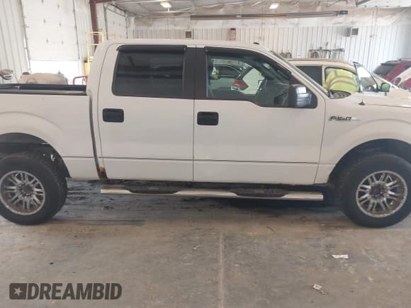 ✅ 2014 Ford F-150 XL • VIN: 1FTFW1EF8EFA80244 • Лот: 42992239. Опубликован ранее на IAAI с пробегом 193 600 миль. Бесплатный доступ к архиву аукционных продаж из США и подробный отчёт об истории автомобиля на DreamBid. Изображение 13.