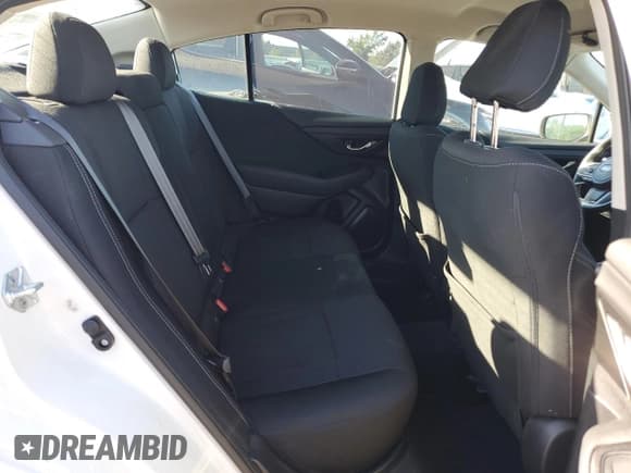 ✅ 2022 Subaru Legacy Premium • VIN: 4S3BWAD6XN3018328 • Lot: 82313635. Wystawiony na Copart z przebiegiem 90 949 mil. Bezpłatny archiwum sprzedaży aukcyjnych z USA i szczegółowy raport historii pojazdu na DreamBid. Zdjęcie 10.