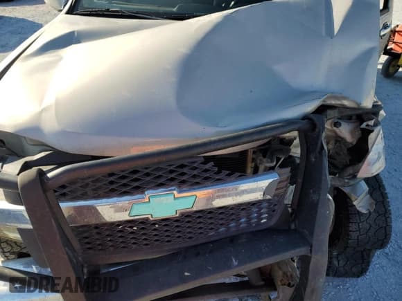 ✅ 2004 Chevrolet Colorado LS Z71 • VIN: 1GCDT196148115414 • Лот: 90767785. Опубликован ранее на Copart с пробегом 185 796 миль. Бесплатный доступ к архиву аукционных продаж из США и подробный отчёт об истории автомобиля на DreamBid. Изображение 11.