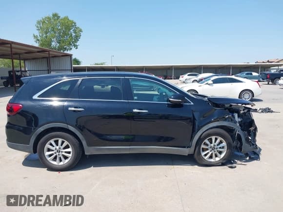 ✅ 2019 Kia Sorento LX • VIN: 5XYPG4A35KG585035 • Лот: 43152392. Опубликован ранее на IAAI с пробегом 74 123 миль. Бесплатный доступ к архиву аукционных продаж из США и подробный отчёт об истории автомобиля на DreamBid. Изображение 13.