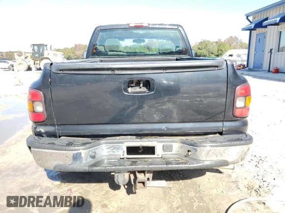 ✅ 2003 Chevrolet Silverado 1500 LS • VIN: 1GCEC14XX3Z134220 • Lot: 93343985. Listed on Copart with 273,896 mi. Free auction sales archive from the USA and detailed vehicle history report at DreamBid. Image 6.
