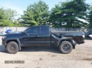 ✅ 2021 Toyota Tacoma SR • VIN: 3TYSX5EN3MT008784 • Lot: 42845643. Wystawiony na IAAI z przebiegiem 53 985 mil. Bezpłatny archiwum sprzedaży aukcyjnych z USA i szczegółowy raport historii pojazdu na DreamBid. Zdjęcie 14.