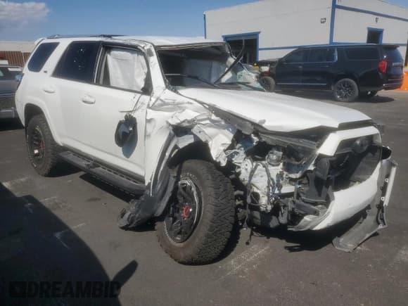 ✅ 2016 Toyota 4Runner SR5 Premium • VIN: JTEBU5JR6G5365704 • Lot: 70742965. Listed on Copart with Not provided. Free auction sales archive from the USA and detailed vehicle history report at DreamBid. Image 4.