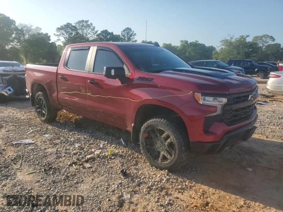 ✅ 2023 Chevrolet Silverado 1500 LT Trail Boss • VIN: 3GCUDFE88PG212447 • Lot: 52558855. Wystawiony na Copart z przebiegiem 65 932 mil. Bezpłatny archiwum sprzedaży aukcyjnych z USA i szczegółowy raport historii pojazdu na DreamBid. Zdjęcie 4.