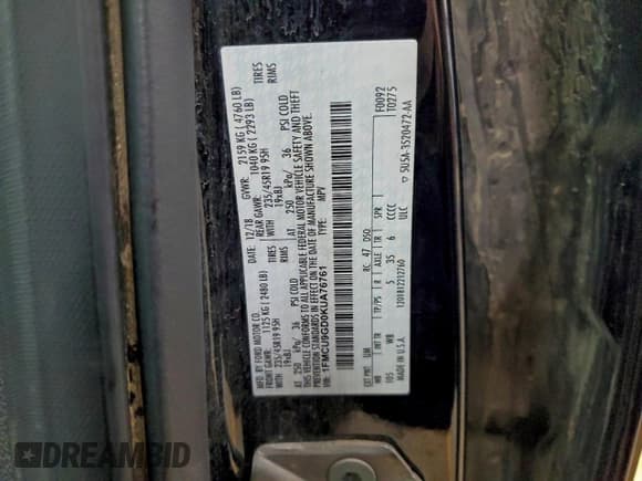 ✅ 2019 Ford Escape SE • VIN: 1FMCU9GD0KUA76761 • Лот: 95322625. Опубликован ранее на Copart с пробегом 115 084 миль. Бесплатный доступ к архиву аукционных продаж из США и подробный отчёт об истории автомобиля на DreamBid. Изображение 13.