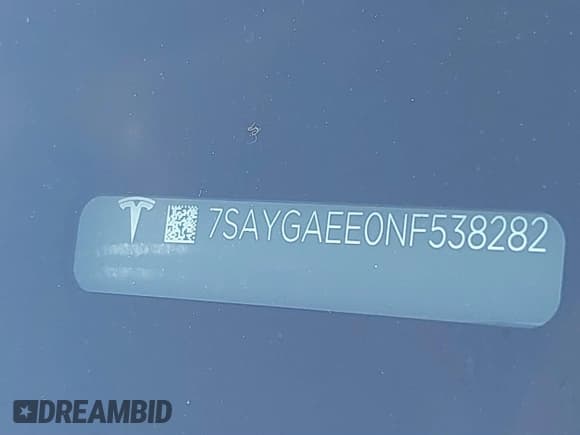 ✅ 2022 Tesla Model Y Long Range • VIN: 7SAYGAEE0NF538282 • Lot: 40826070. Wystawiony na IAAI z przebiegiem 35 231 mil. Bezpłatny archiwum sprzedaży aukcyjnych z USA i szczegółowy raport historii pojazdu na DreamBid. Zdjęcie 9.
