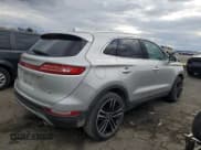 ✅ 2017 Lincoln MKC Reserve • VIN: 5LMTJ3DHXHUL08687 • Lot: 89685015. Listed on Copart with 79,261 mi. Free auction sales archive from the USA and detailed vehicle history report at DreamBid. Image 3.