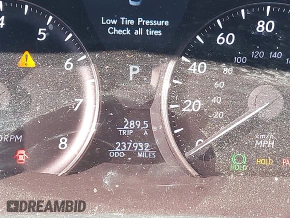 ✅ 2008 Lexus LS 460 • VIN: JTHBL46F385075517 • Lot: 43884399. Listed on IAAI with 237,932 mi. Free auction sales archive from the USA and detailed vehicle history report at DreamBid. Image 15.