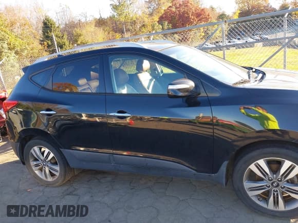 ✅ 2015 Hyundai Tucson Limited • VIN: KM8JUCAGXFU987810 • Lot: 43649976. Wystawiony na IAAI z przebiegiem 177 640 mil. Bezpłatny archiwum sprzedaży aukcyjnych z USA i szczegółowy raport historii pojazdu na DreamBid. Zdjęcie 13.