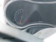 ✅ 2015 Jeep Grand Cherokee Altitude • VIN: 1C4RJFAG3FC692636 • Лот: 42335891. Опубликован ранее на IAAI с пробегом 193 742 миль. Бесплатный доступ к архиву аукционных продаж из США и подробный отчёт об истории автомобиля на DreamBid. Изображение 14.