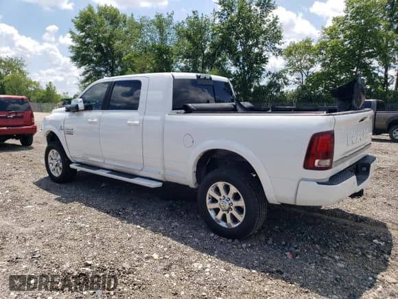 ✅ 2018 Ram 3500 Longhorn • VIN: 3C63R3NL5JG429307 • Лот: 62912065. Опубликован ранее на Copart с пробегом 204 244 миль. Бесплатный доступ к архиву аукционных продаж из США и подробный отчёт об истории автомобиля на DreamBid. Изображение 2.
